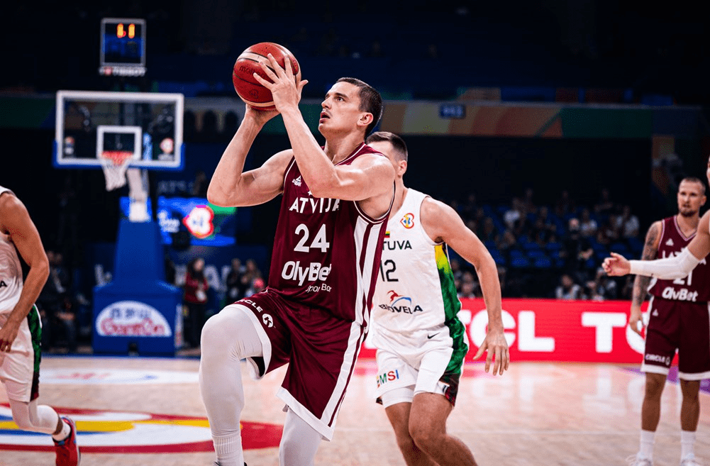 关于波兰男篮逆转立陶宛男篮,汉密尔顿爆发神勇的信息 关于波兰男篮逆转立陶宛男篮,汉密尔顿爆发神勇的信息