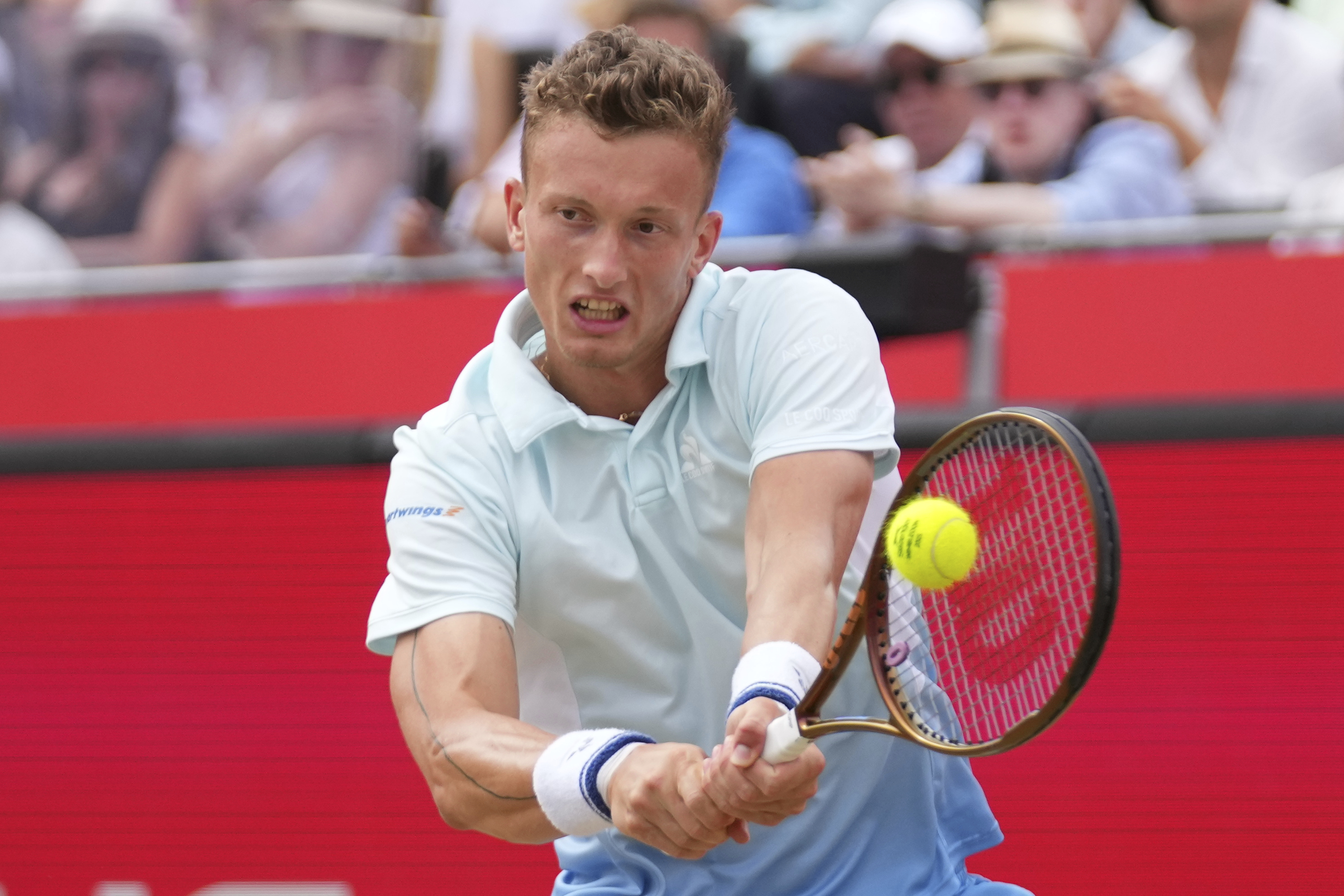 欧洲网球队爆冷英国网球队，阿尔卡拉斯关键制胜