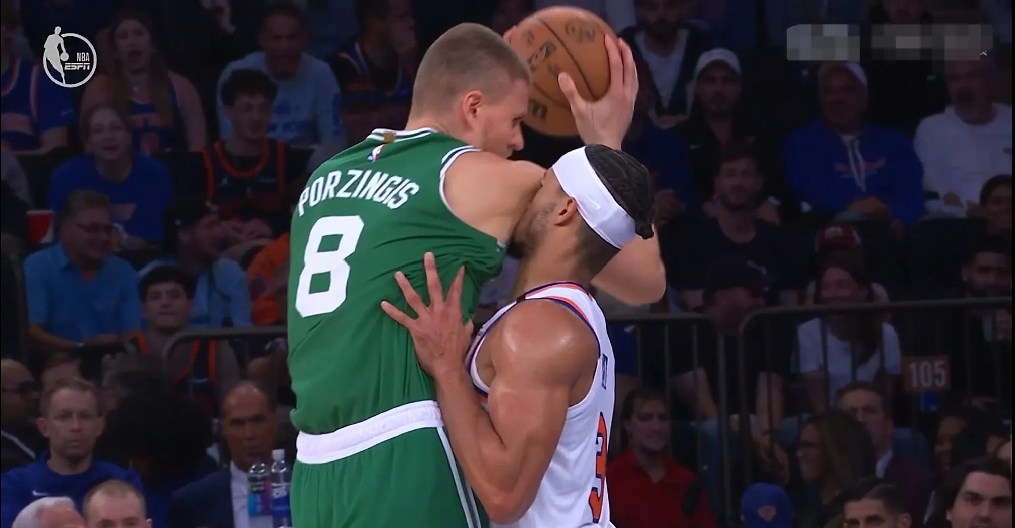 开云体育-包含精彩对决场面惊险刺激,球员表现抢眼的词条