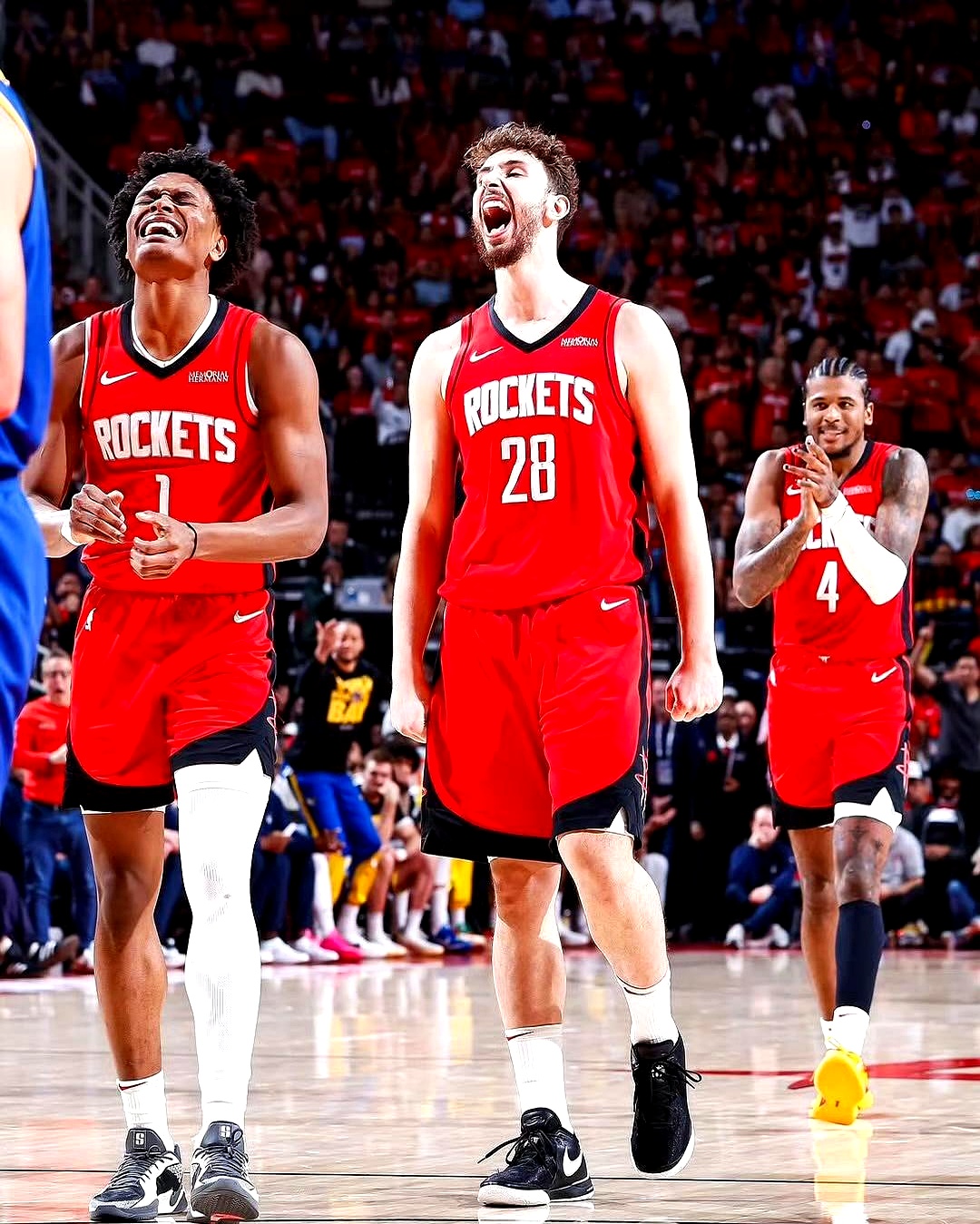 开云体育中国-关于火箭队主将领衔全队得分,助球队取得连胜迎来开门红的信息