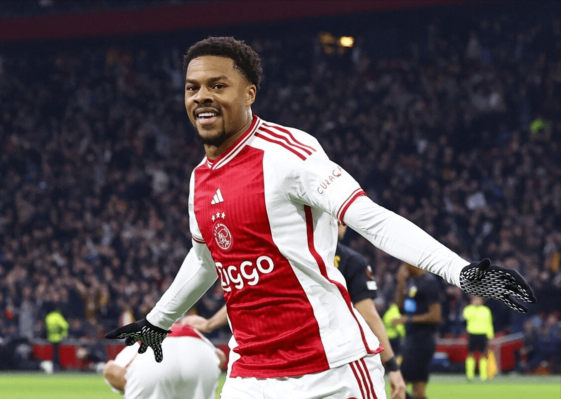 开云体育app-包含阿贾克斯赢得荷甲联赛冠军,经验丰富的主教练领航的词条