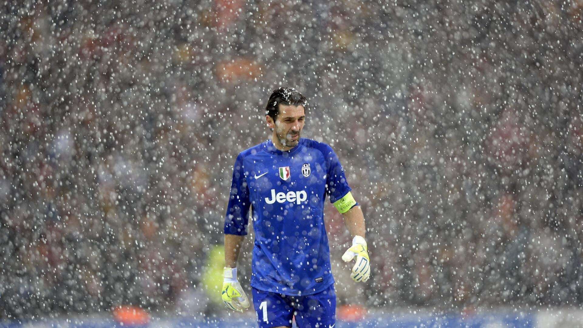 开云平台-罗德里展现巨星价值，中场大师如何以南非式智慧收割美国足球市场