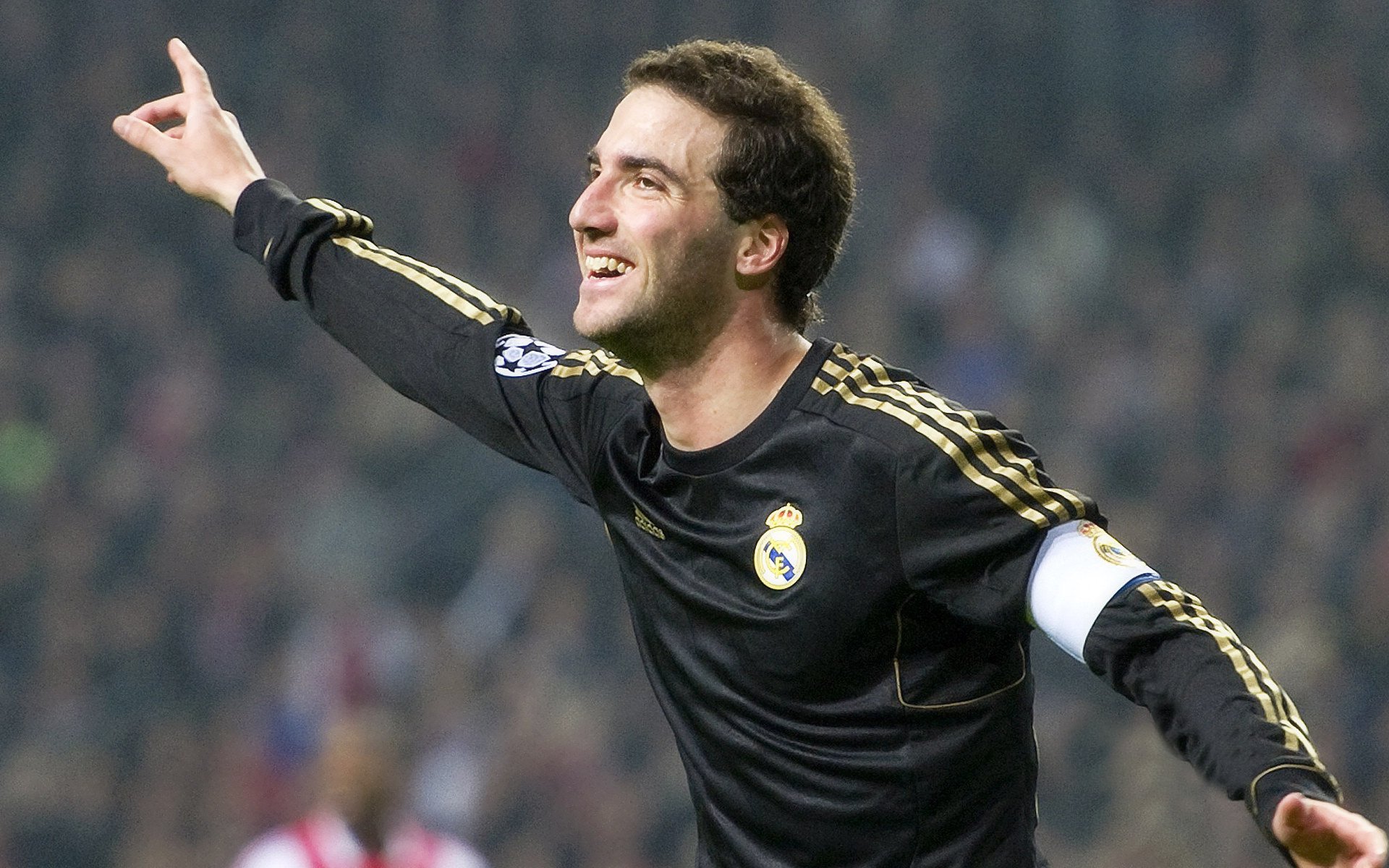 铁壁金玟哉铸就碾压之局，国际米兰欧战完胜雷恩的战术密码