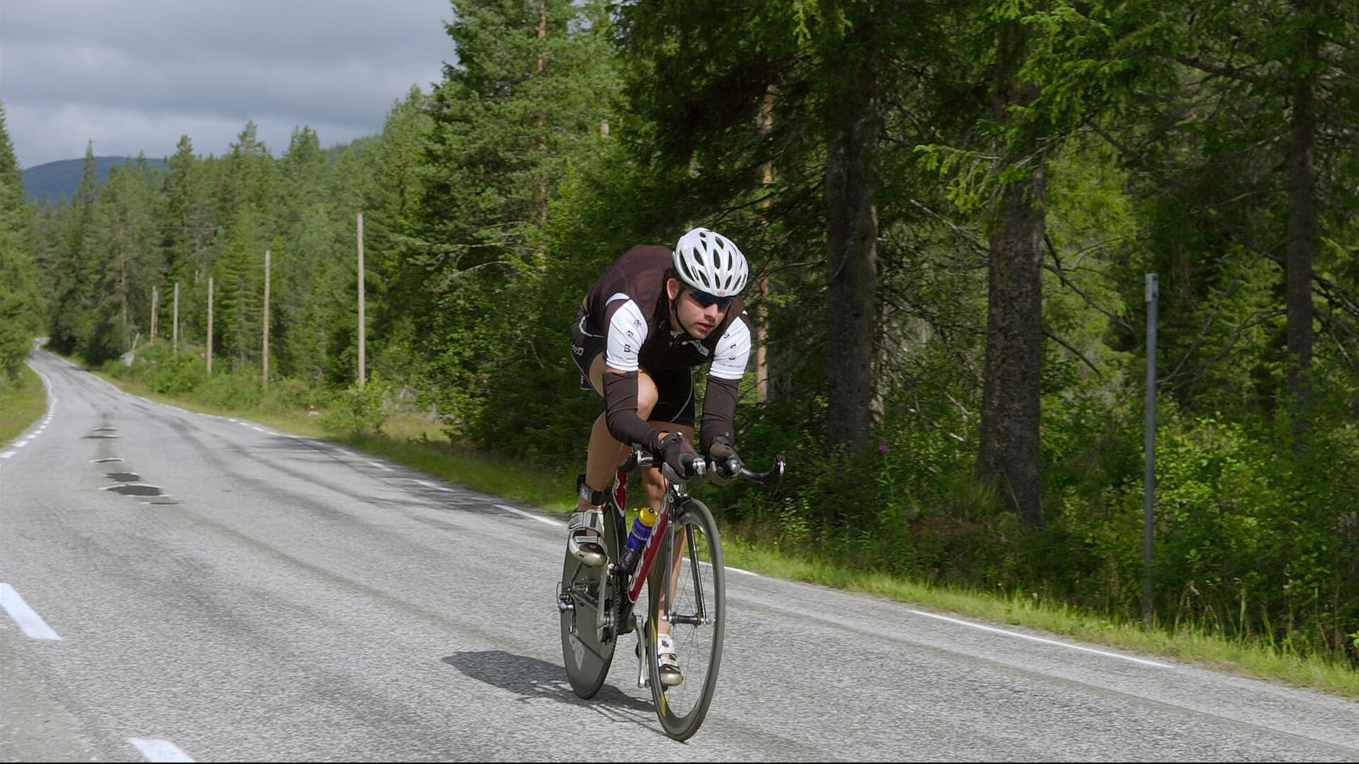 伊萨克一剑封喉，国际米兰连续得分战术完美压制多特蒙德