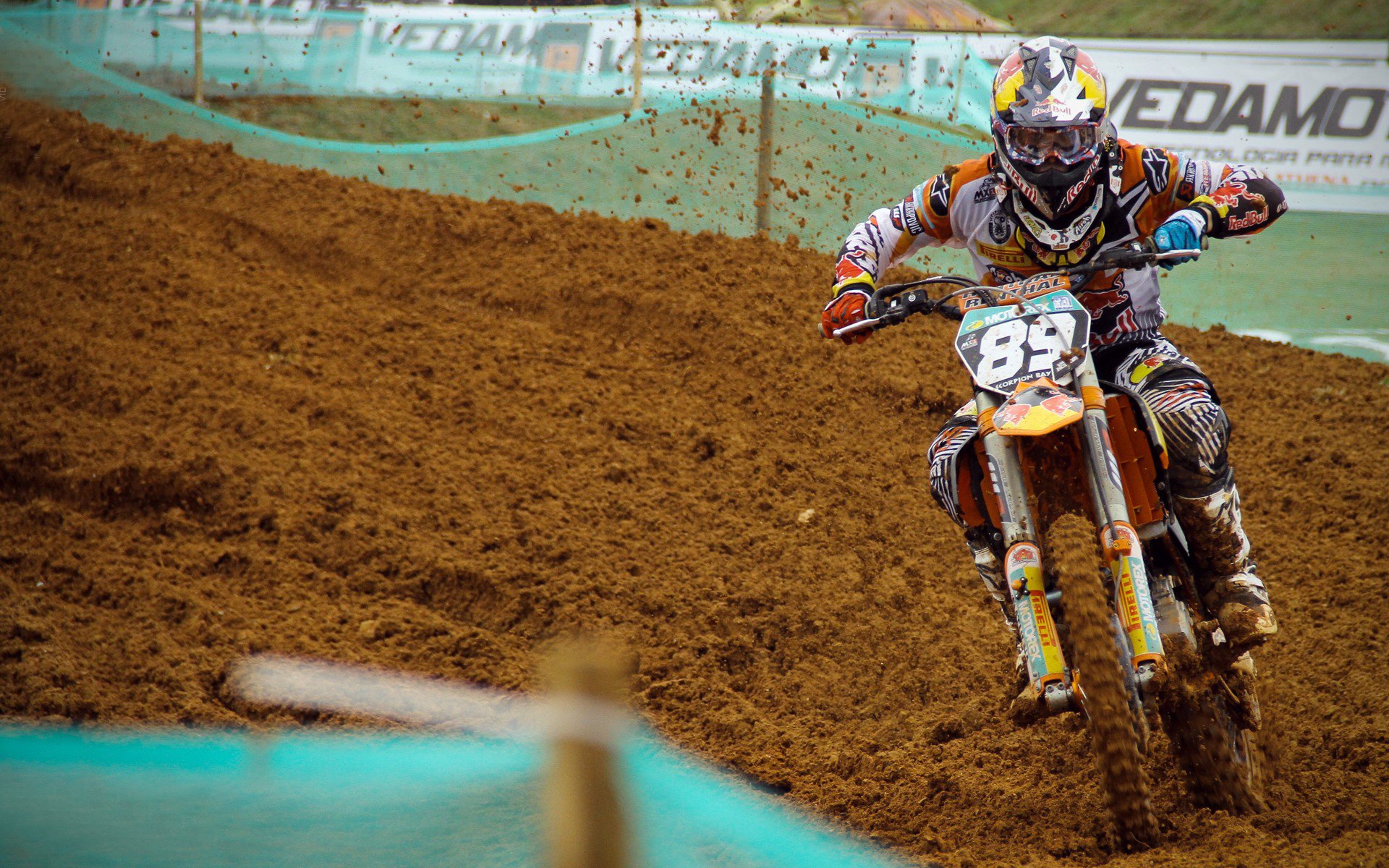 南美绿茵场上的救赎，蒂亚戈在哥伦比亚对阵玻利维亚的压力中完成华丽爆发