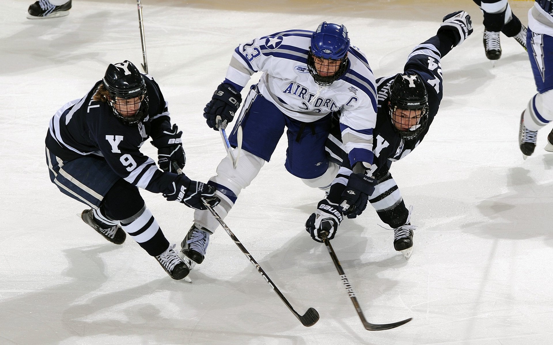 联合杯鏖战美网,辛纳点燃赛场,新王加冕的火焰与回响